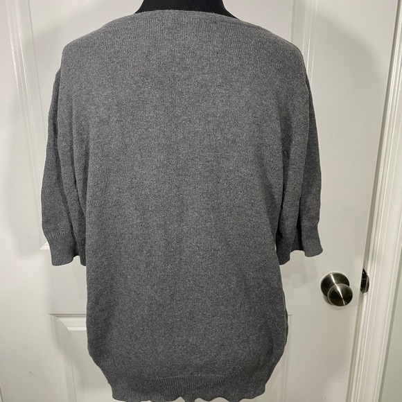 Liz Claiborne Gray Sweater with Embellished Neckline Size XL CB-L - Picture 5 of 5
